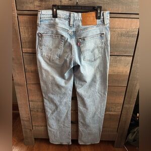Levi light denim jeans; 28w x 30L
